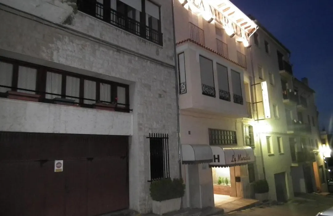 Hostal La Muralla-1